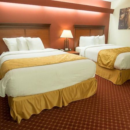 Shepherd Mountain Inn & Suites Pilot Knob Buitenkant foto