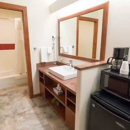 Shepherd Mountain Inn & Suites Pilot Knob Buitenkant foto