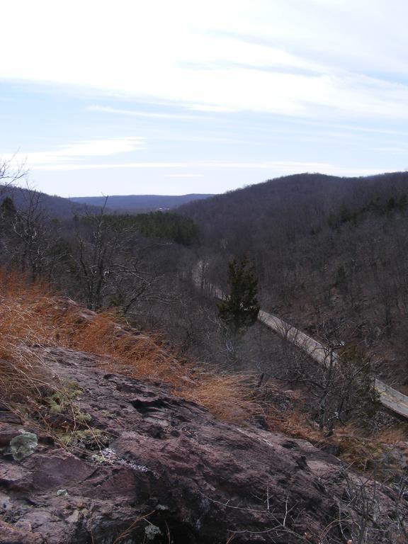 Shepherd Mountain Inn & Suites Pilot Knob Buitenkant foto