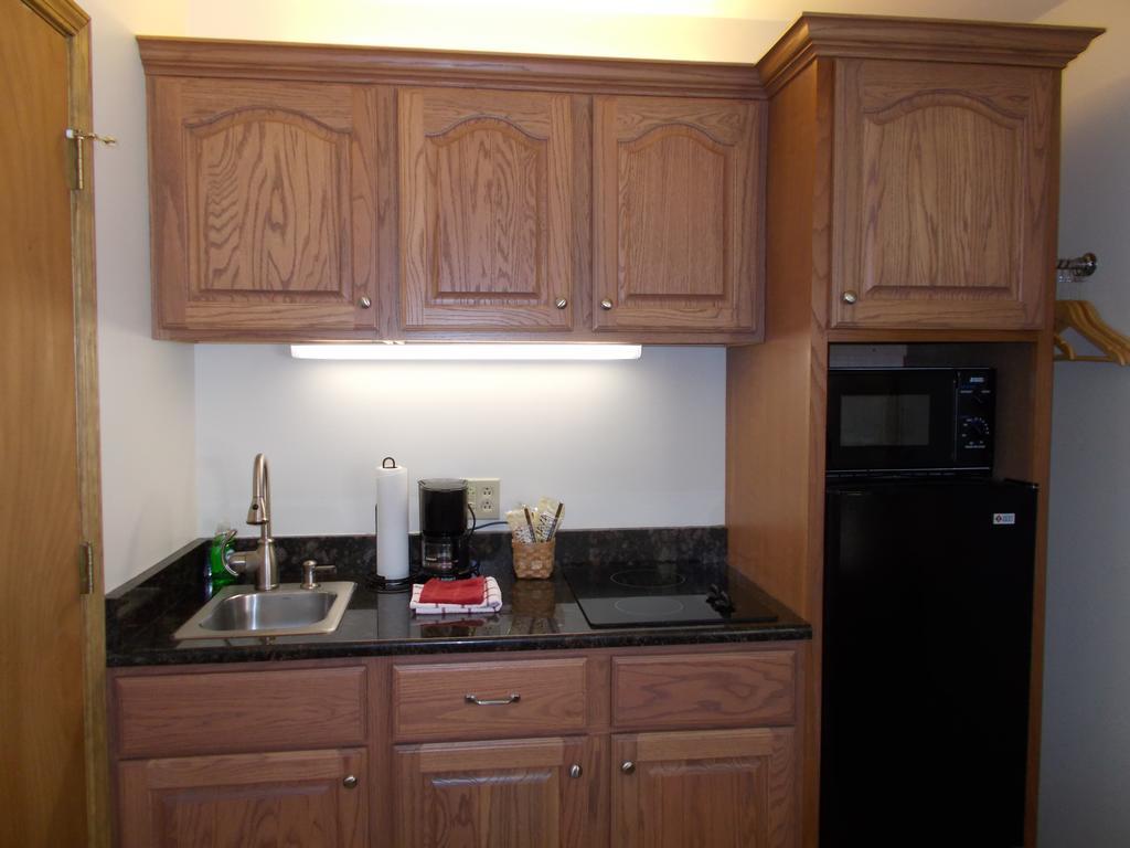 Shepherd Mountain Inn & Suites Pilot Knob Kamer foto