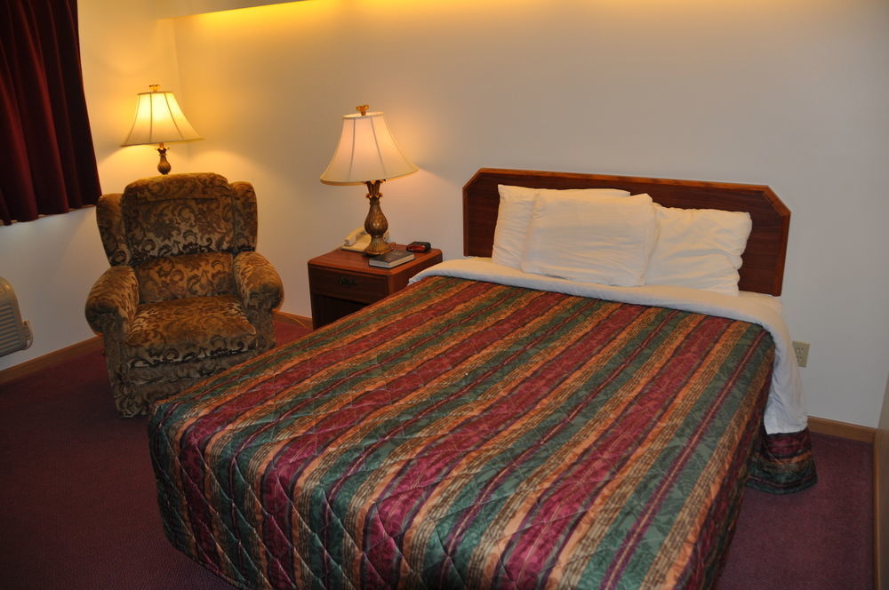 Shepherd Mountain Inn & Suites Pilot Knob Buitenkant foto