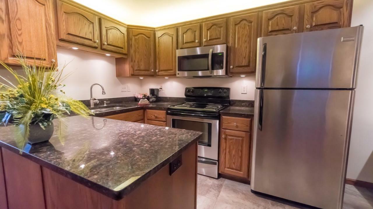 Shepherd Mountain Inn & Suites Pilot Knob Buitenkant foto