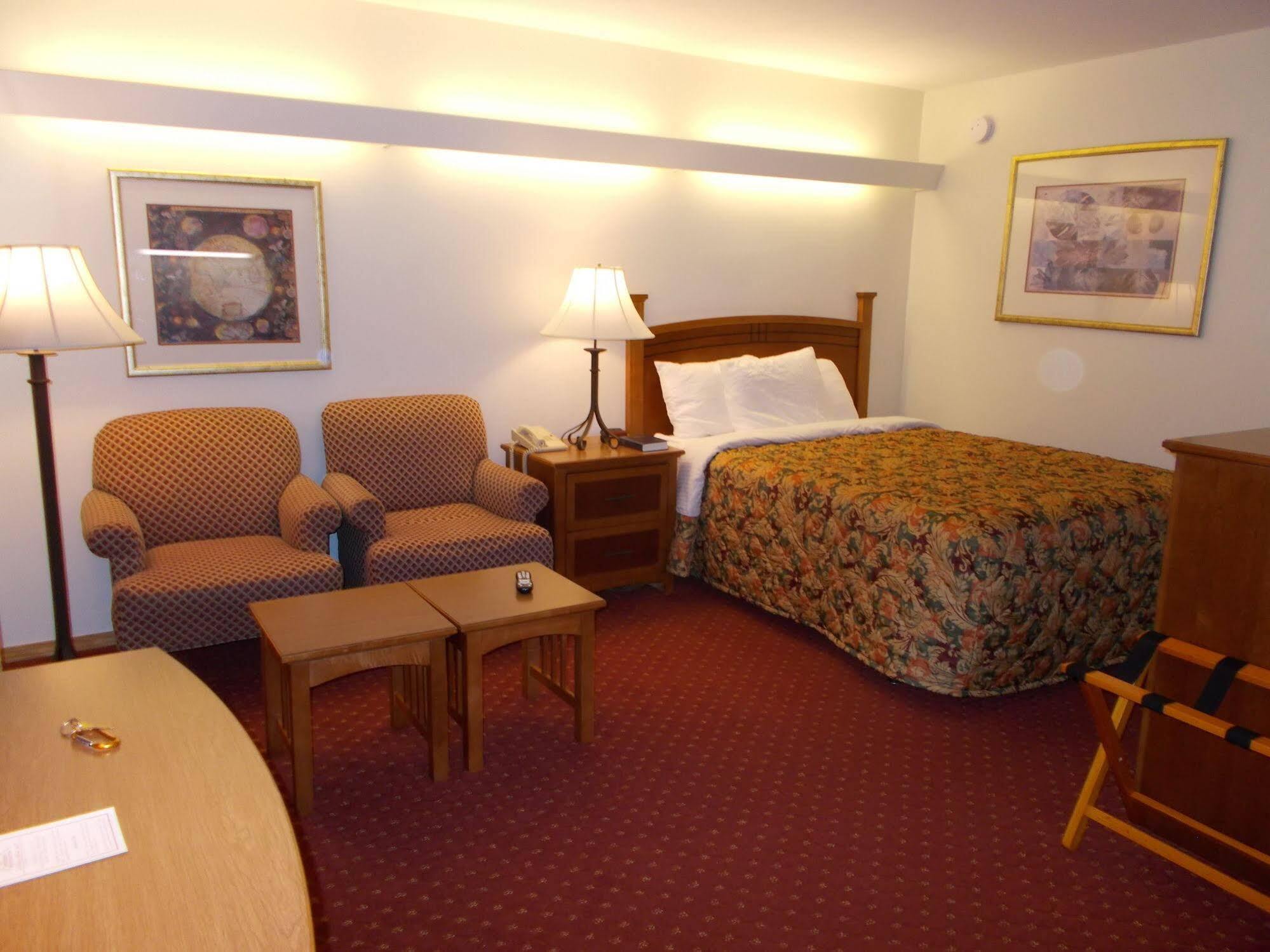 Shepherd Mountain Inn & Suites Pilot Knob Buitenkant foto