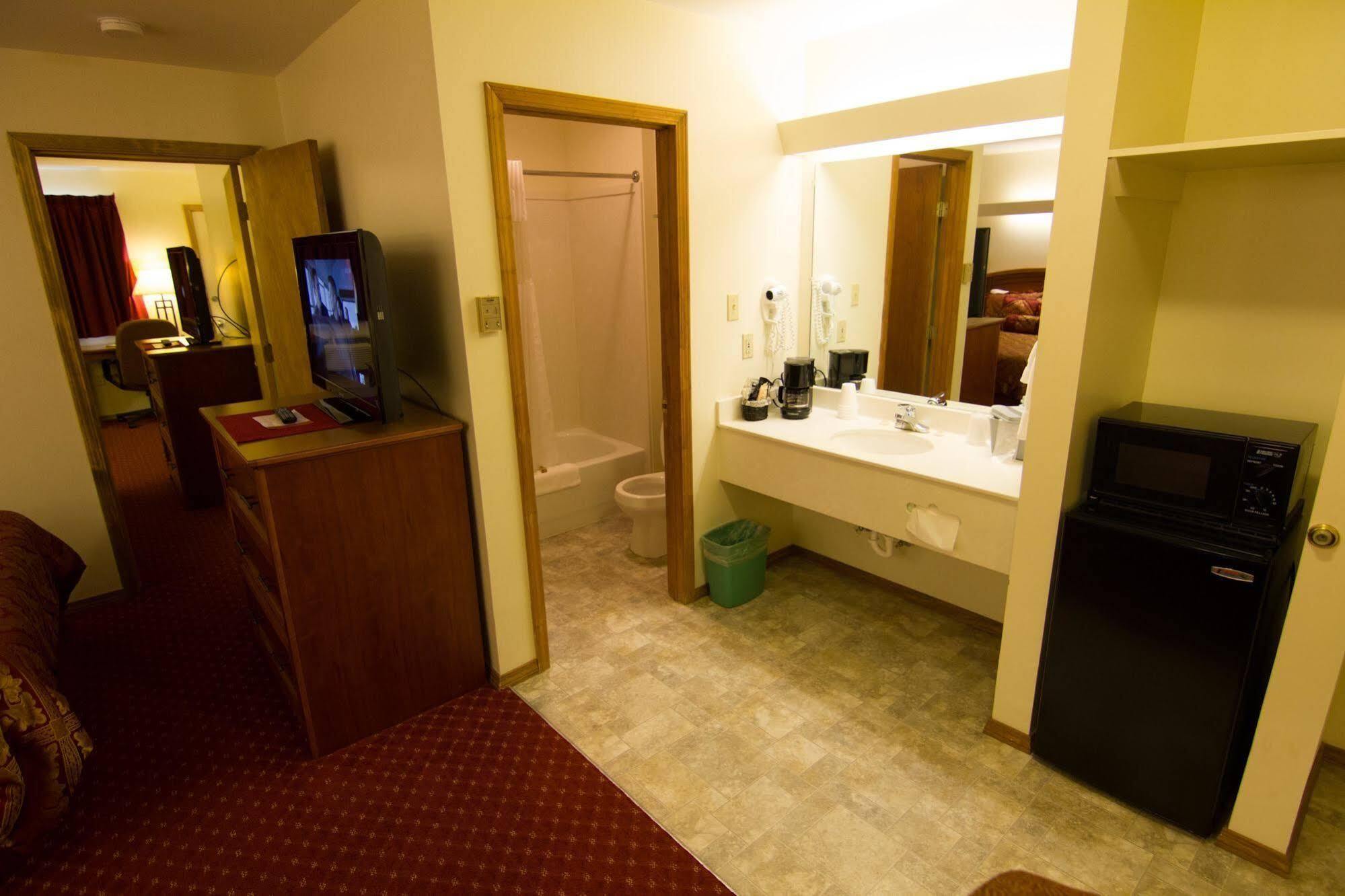 Shepherd Mountain Inn & Suites Pilot Knob Buitenkant foto