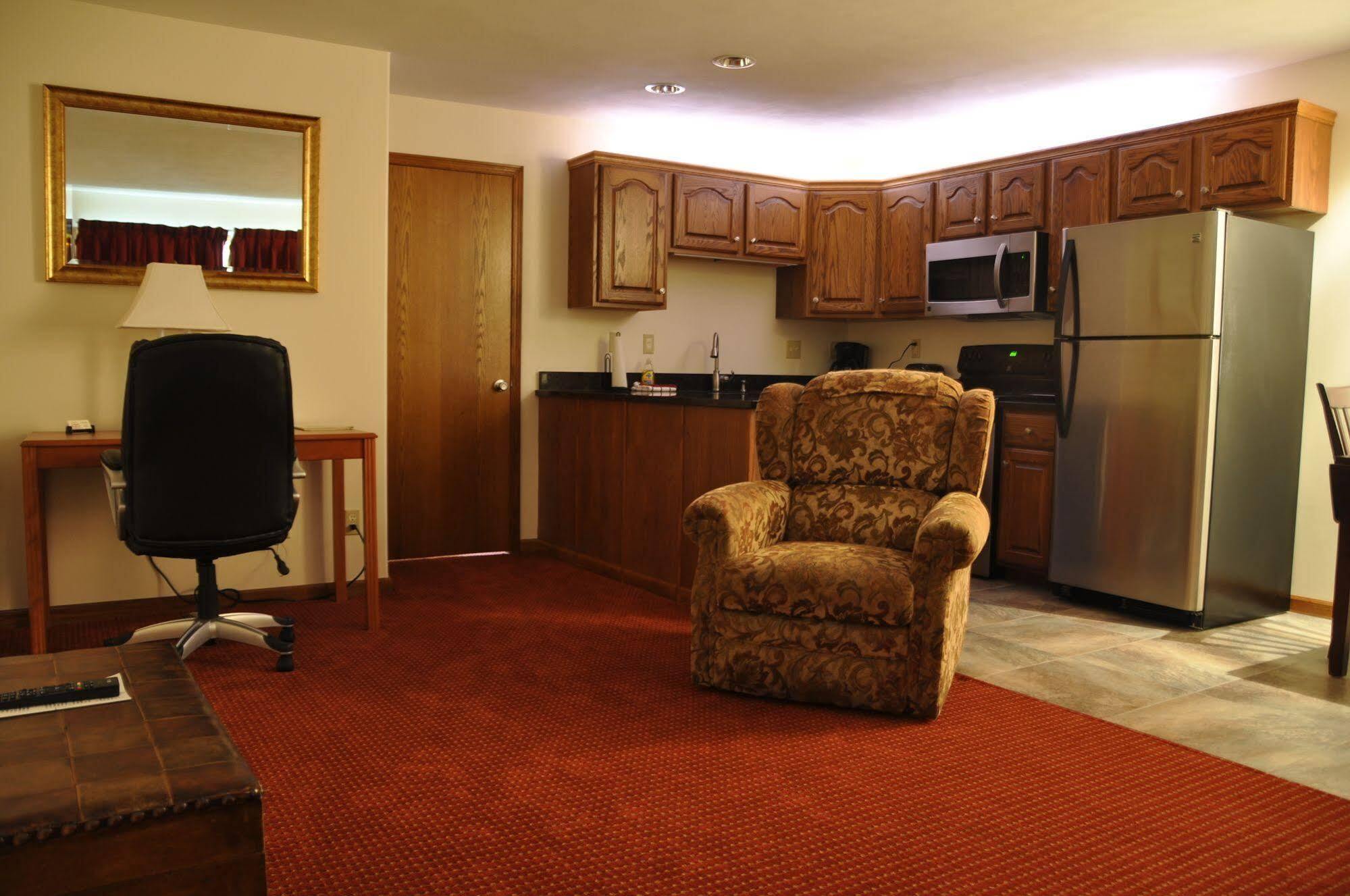 Shepherd Mountain Inn & Suites Pilot Knob Buitenkant foto